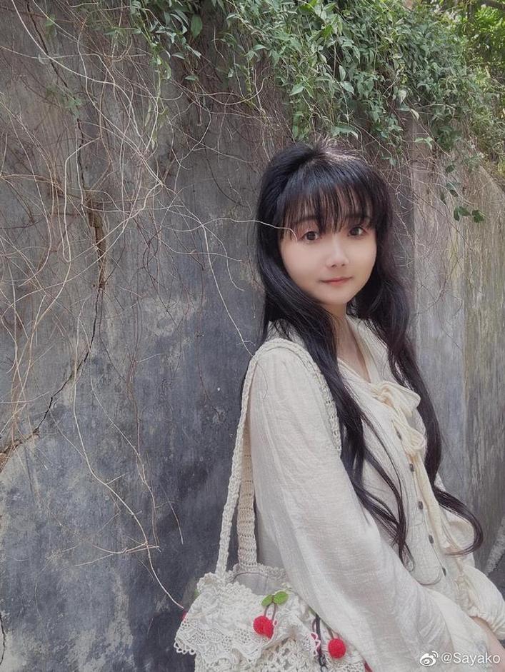 Sayako今年4岁cos胡桃，让你尽情欣赏这些精美的集照片