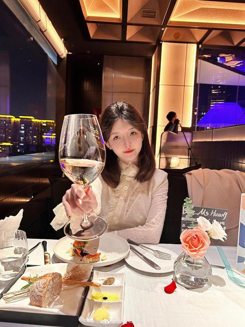 一小央泽糯米元宵资源，纯享高质量照片的cos作品合集