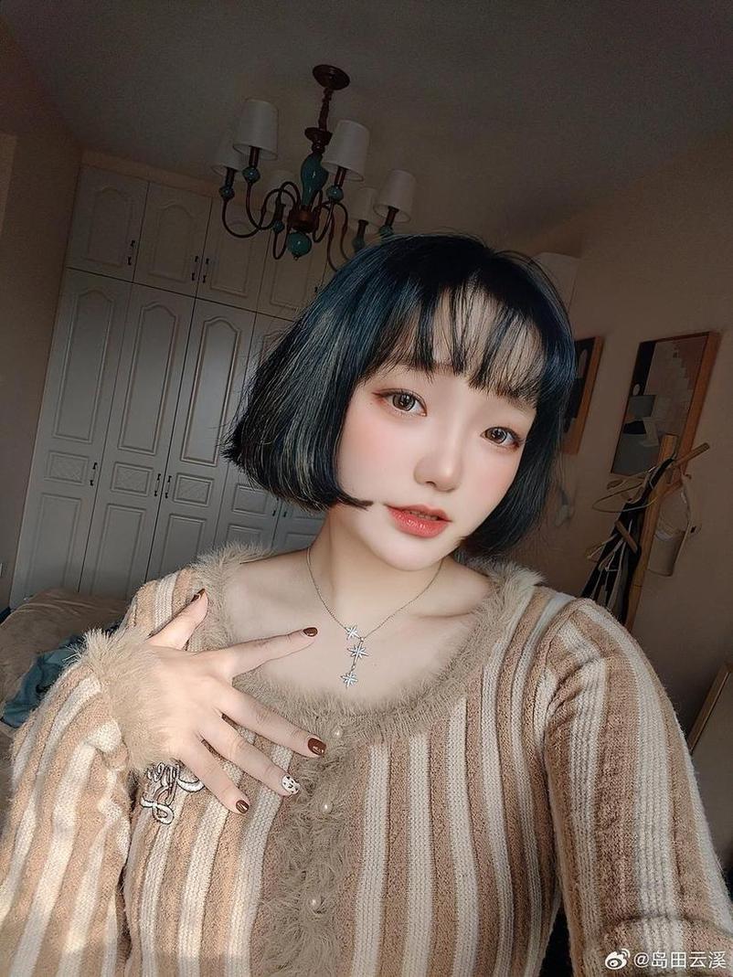 感受无尽魅力的云溪溪奶桃油画图片分享