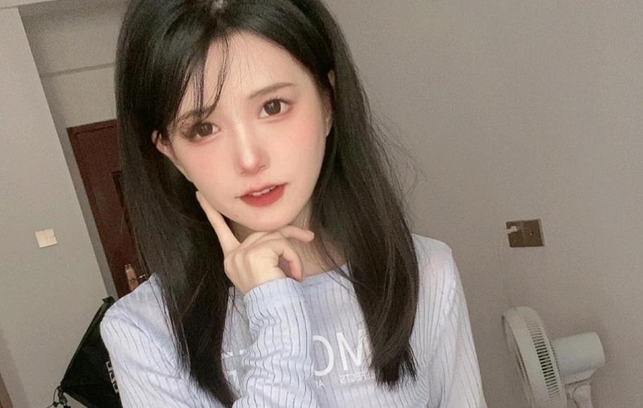 倦倦喵在线免费观看：最新cos作品图包火热上线