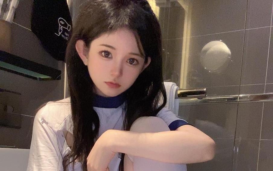 倦倦喵免费图集：cosplay高清图包，每一张都值得分享
