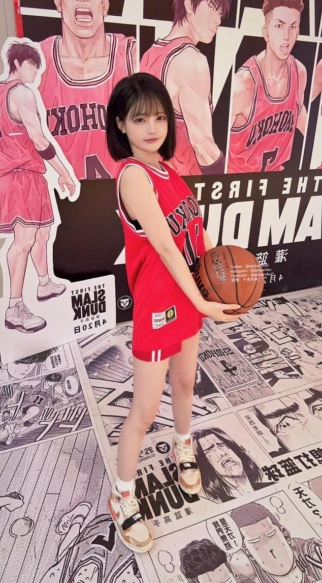 千夜未来微博照片收集：原图更新，精致之美流露无遗