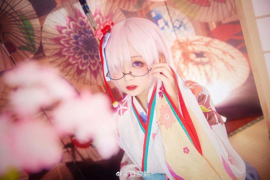 日奈娇符文巫女免费，摄影艺术赏析。