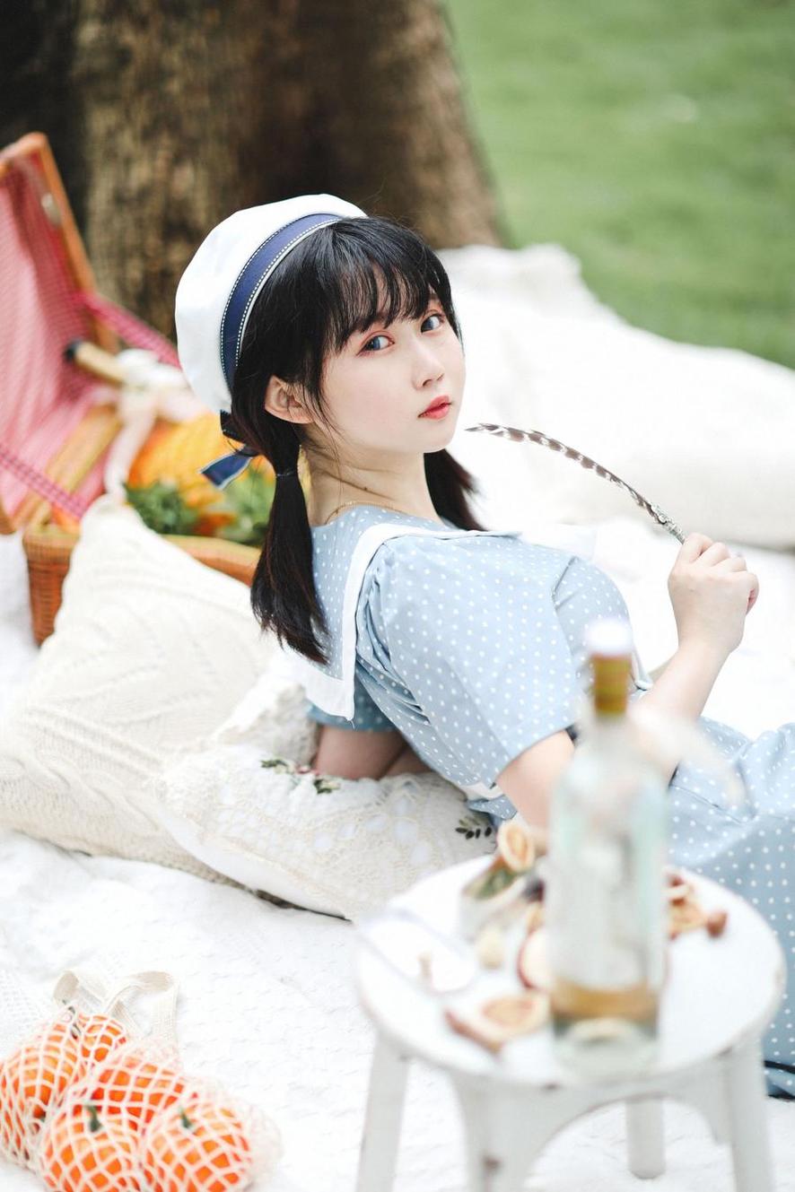 是依酱呀宅猫猫发布的cos作品合集，角色塑造到位，迷人无比