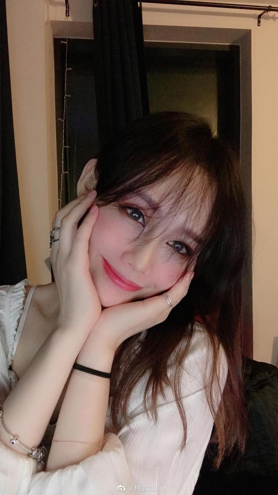 短短几天的更新，桃昔doll的微博怎么没了，已经有了一份尽善尽美的原图合集