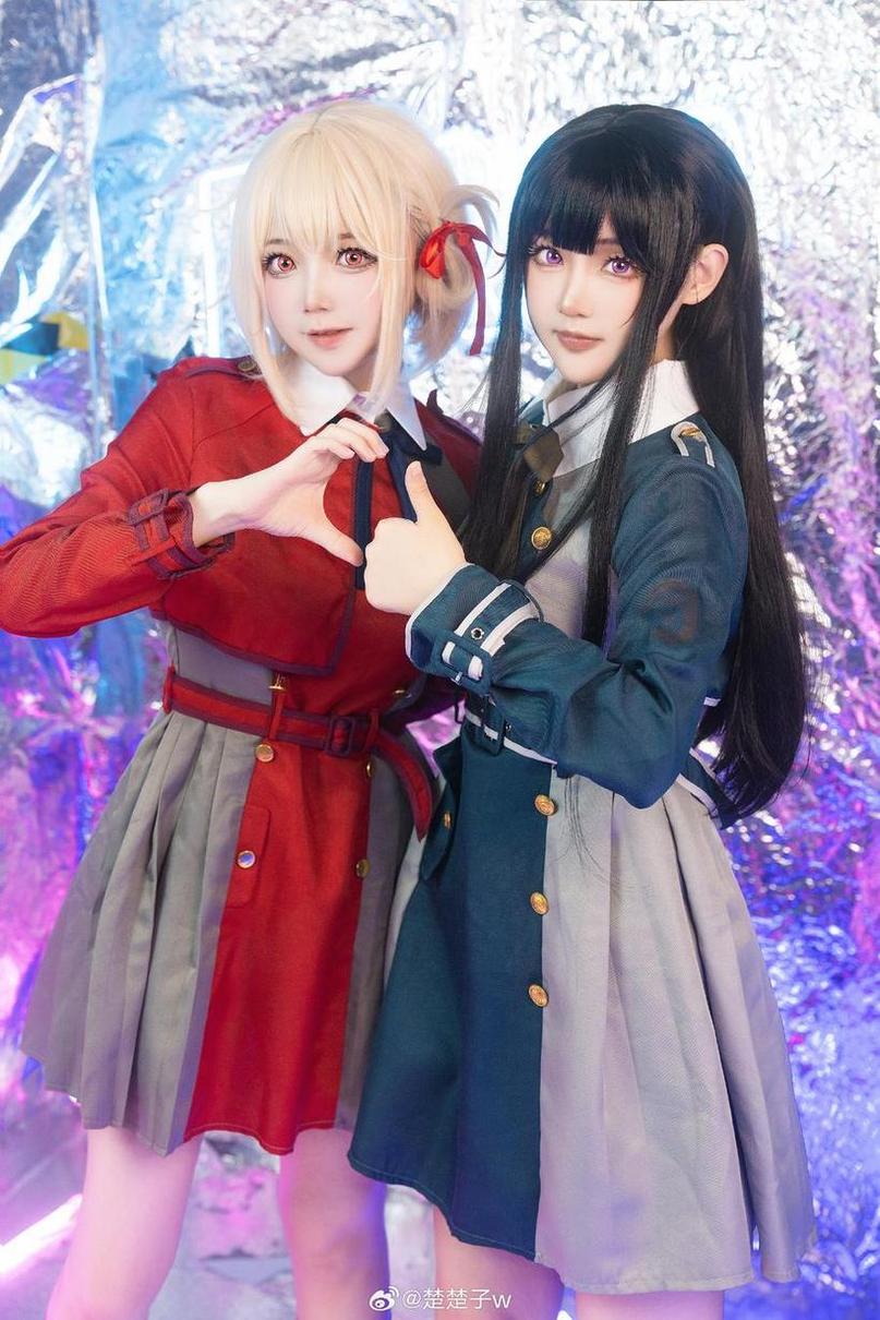 烟绯琉璃楚楚子烟绯cos：这些照片如同一幅幅珍贵的画作