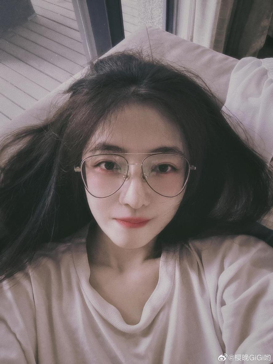 樱晚gigi的微博怎么没了？别怕，还有她的美图在这里