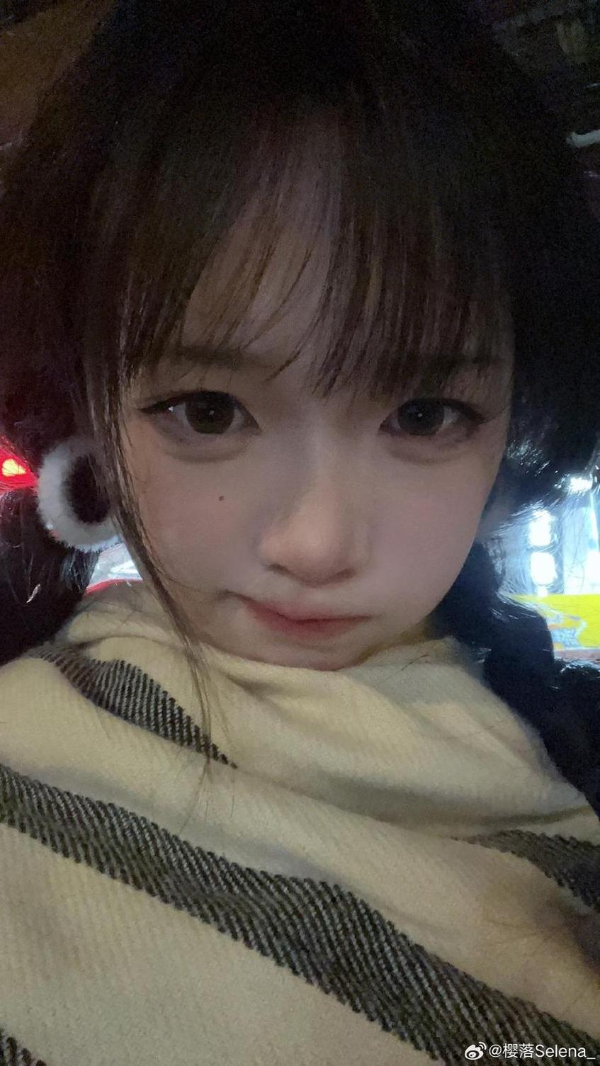 萌栈樱落酱全新写真集，精选美图百看不厌