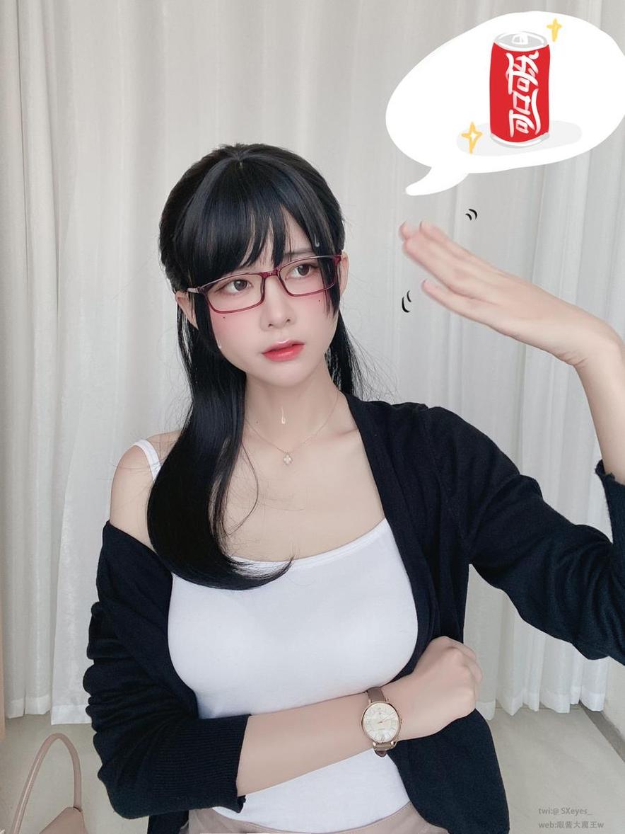 稳住，这里有瑜伽服眼酱大魔王的最佳摄影作品