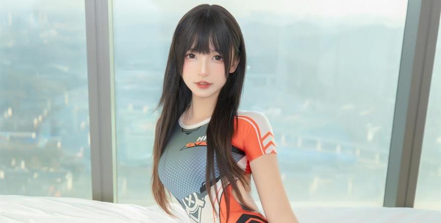 神乐坂真冬壁纸更新：别样的风格，给你别样的体验