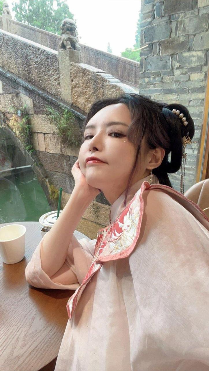 搞笑有趣的狗狗照片，秋和柯基日记给你