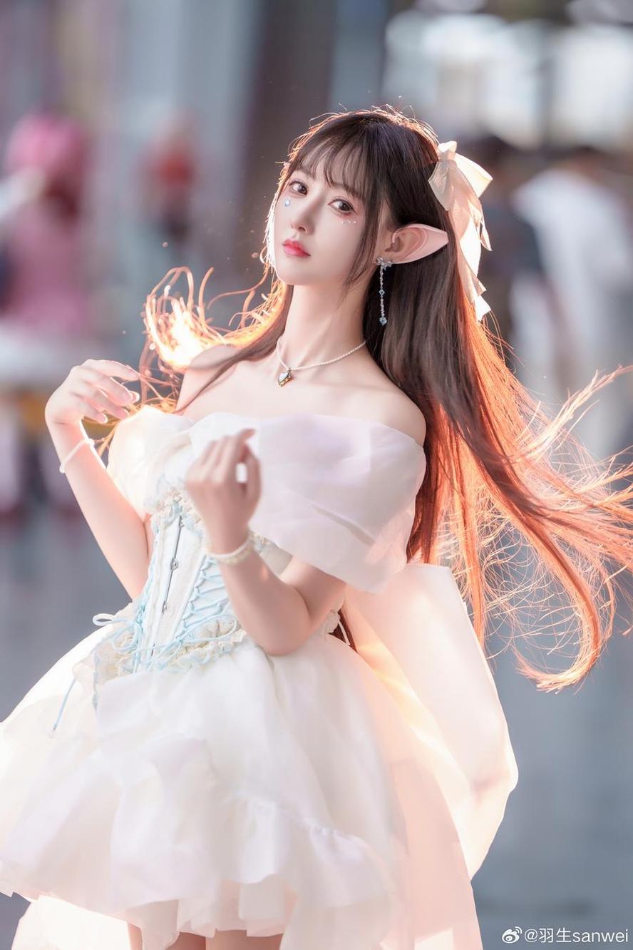 羽生三未吉他妹妹cosplay的必备元素