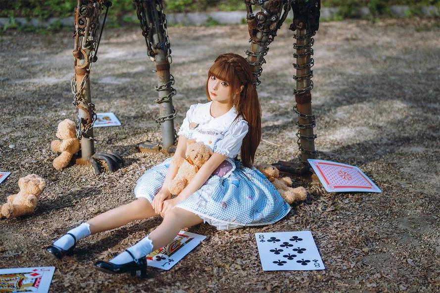 蠢沫沫作品全集免费：惊艳美图，感受动漫世界的纯真