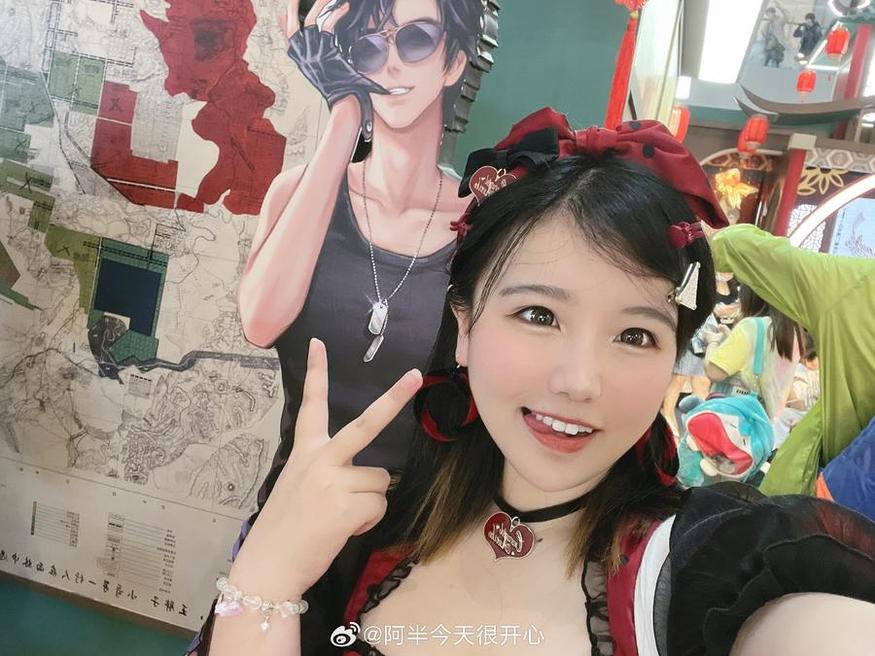 阿半今天很开心twwiyer，照片更新，每一张都值得细细品味