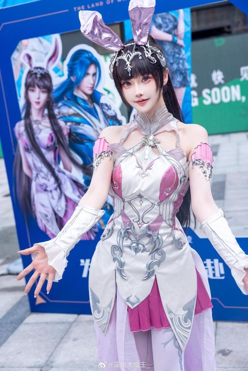 图片治愈系cos画风，露儿大魔王紧那罗创造美图