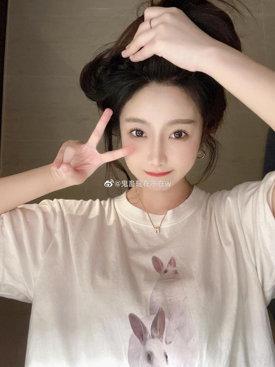 每一张都美到极致的鬼畜瑶镭射图包，快点来下载
