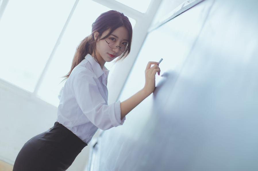 黑川cos图包精选：《海贼王》娜美